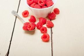 bowl-of-fresh-raspberries.jpg