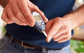 photo-of-a-man-checking-his-blood-sugar.jpg