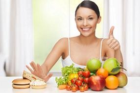 photo-of-woman-with-fruits-and-junk-food238_888.jpg
